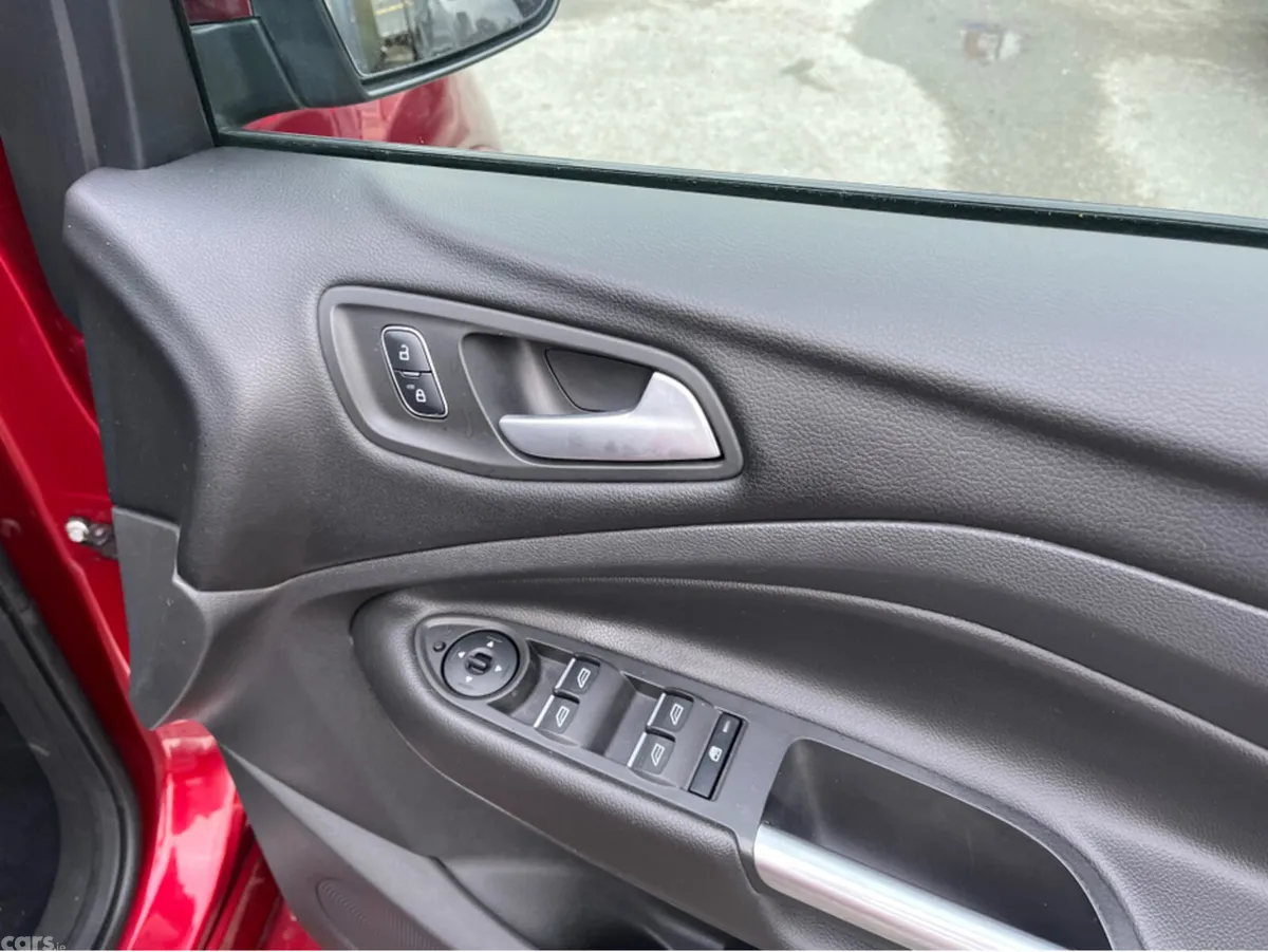 Ford Kuga SUV, Diesel, 2018, Red