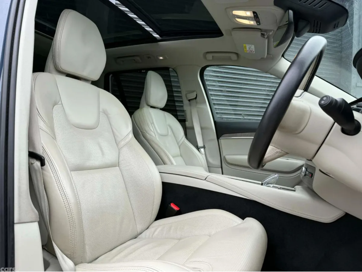Volvo XC90 MPV, Petrol Plug-in Hybrid, 2023, Blue