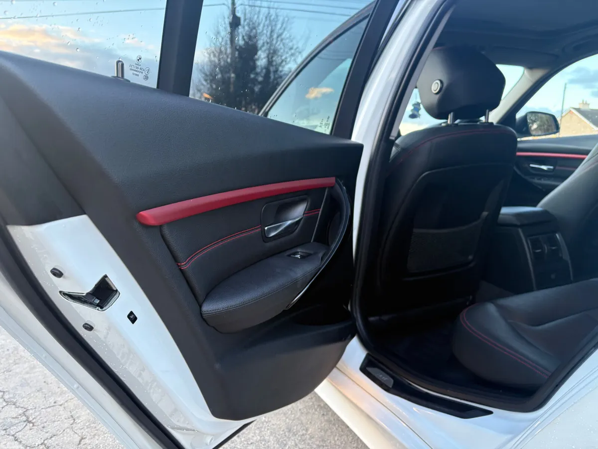 BMW 3-Series Saloon, Petrol Plug-in Hybrid, 2016, White
