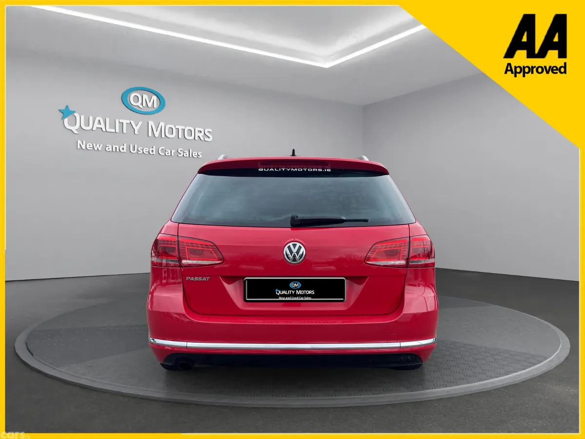 Volkswagen Passat Estate, Petrol, 2015, Red