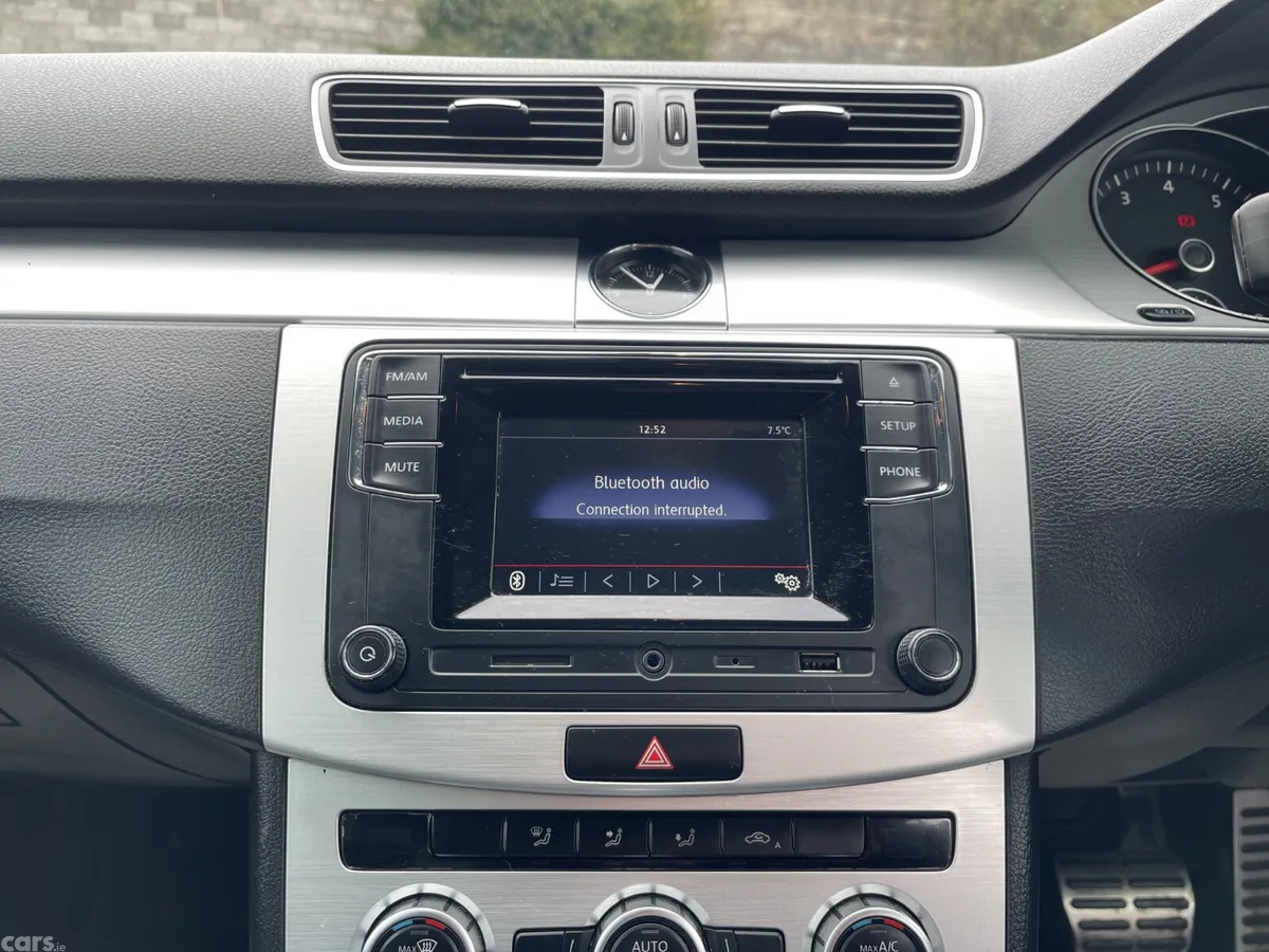 Volkswagen Passat Estate, Petrol, 2015, Red