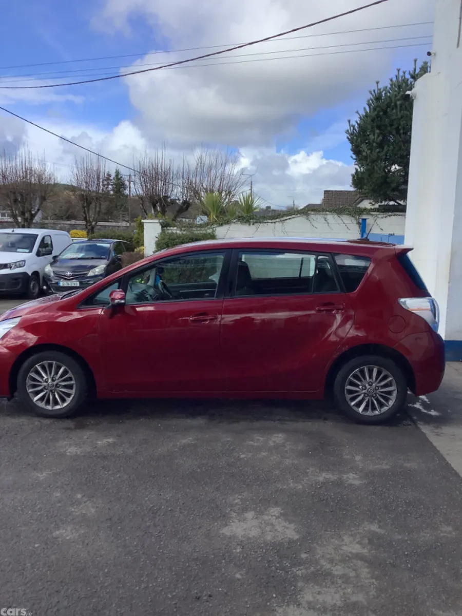 Toyota Verso MPV, Diesel, 2017, Red