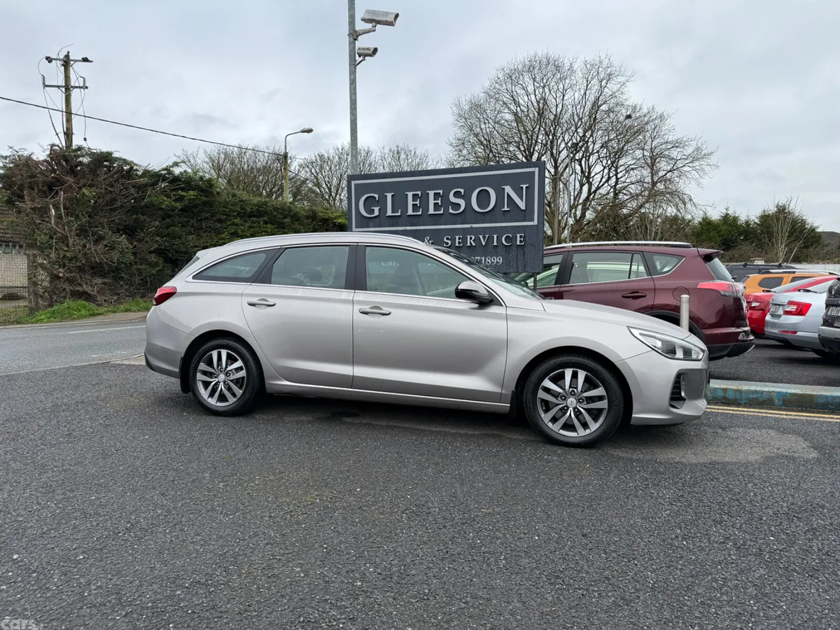 Hyundai i30 Estate, Petrol, 2018, Beige