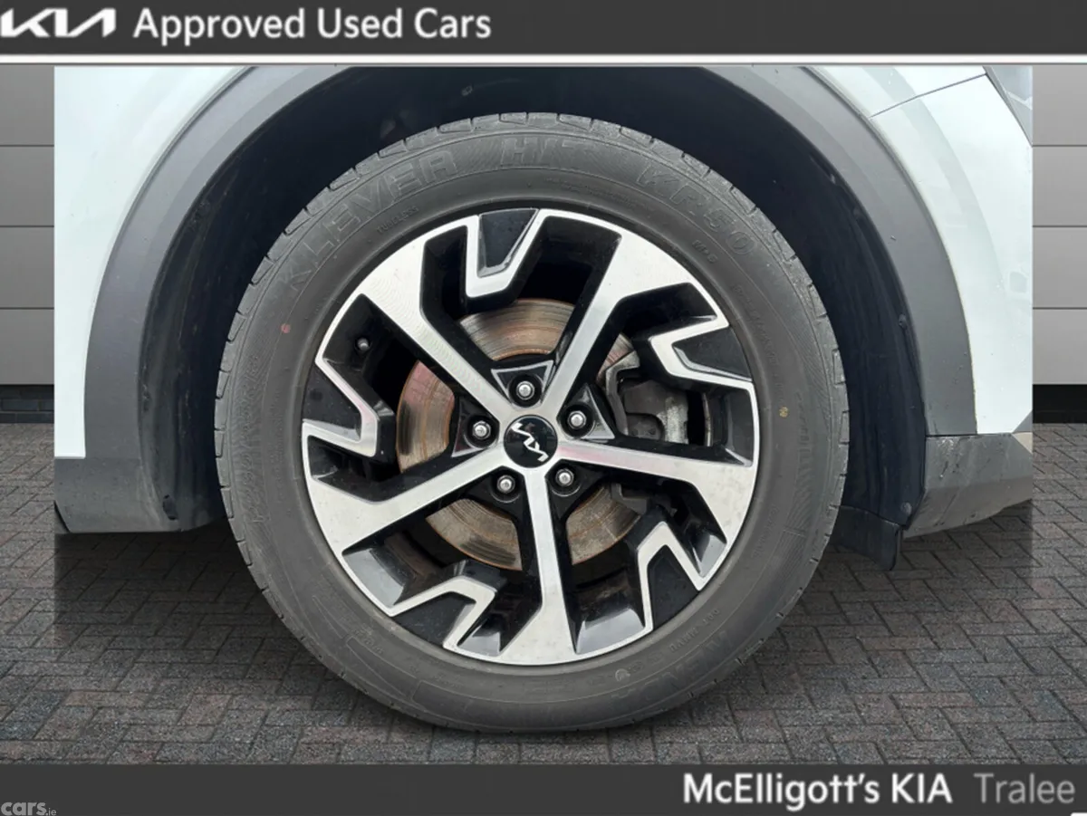 Kia Sportage MPV, Diesel, 2024, White