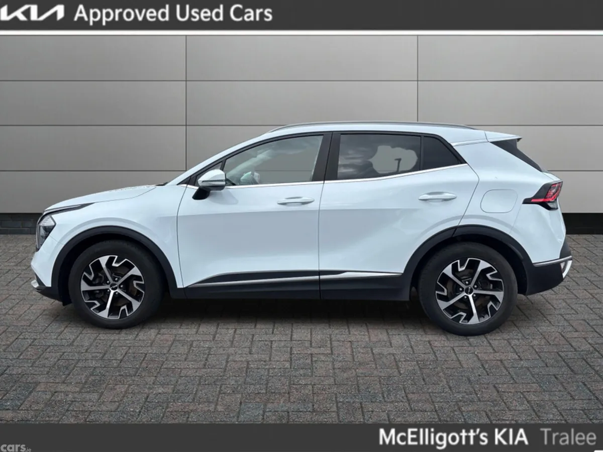 Kia Sportage MPV, Diesel, 2024, White