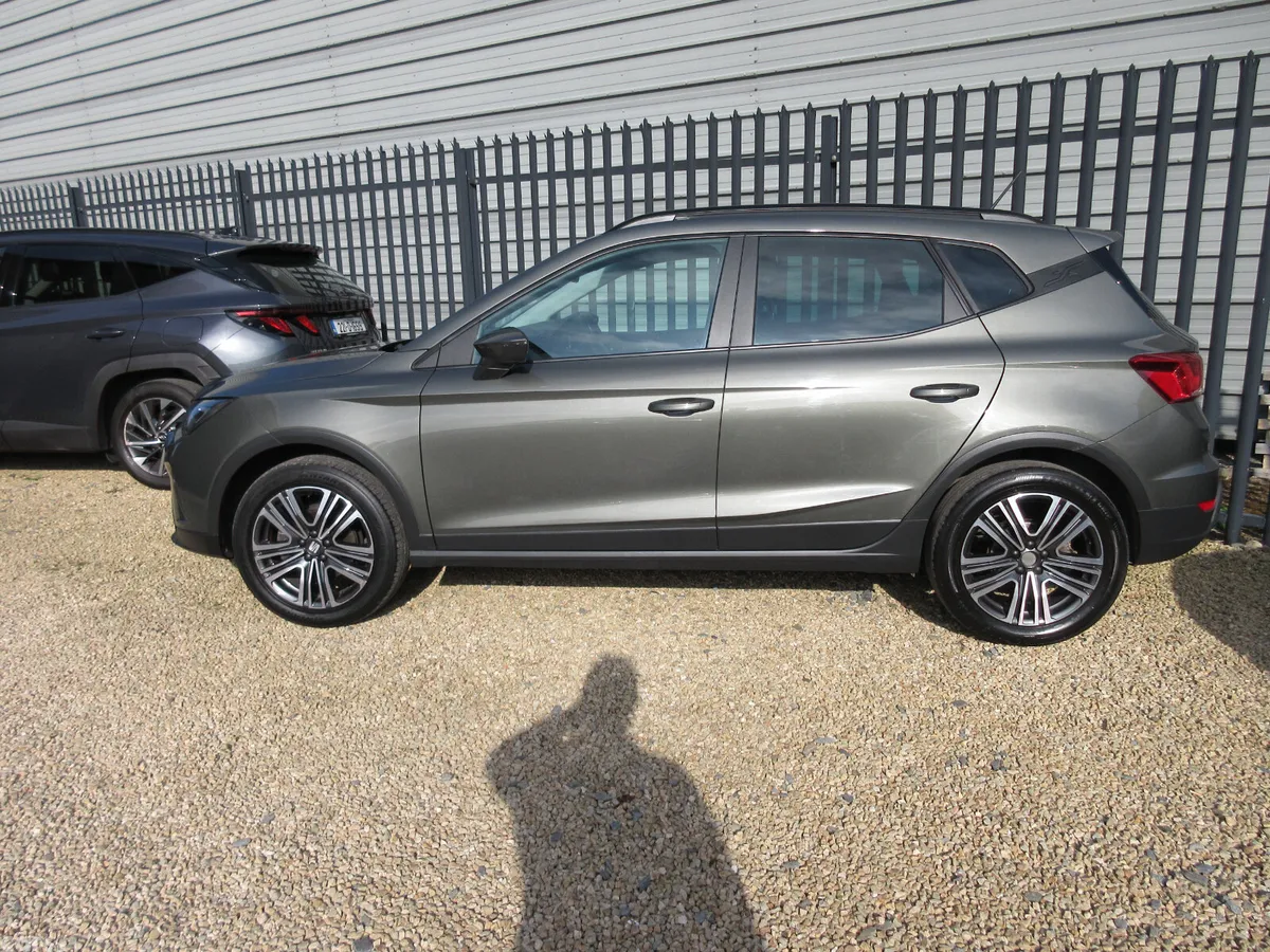 SEAT Arona SUV, Petrol, 2023, Green