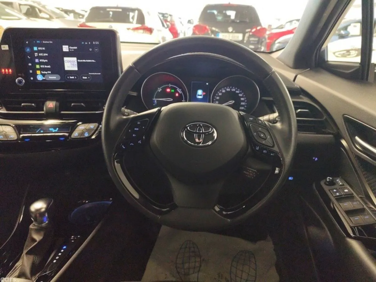 Toyota C-HR SUV, Petrol Hybrid, 2023, Grey