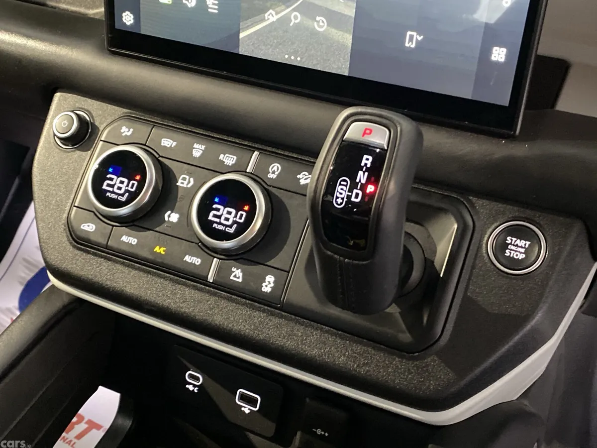 Land Rover Defender SUV, Diesel Hybrid, 2024, Grey