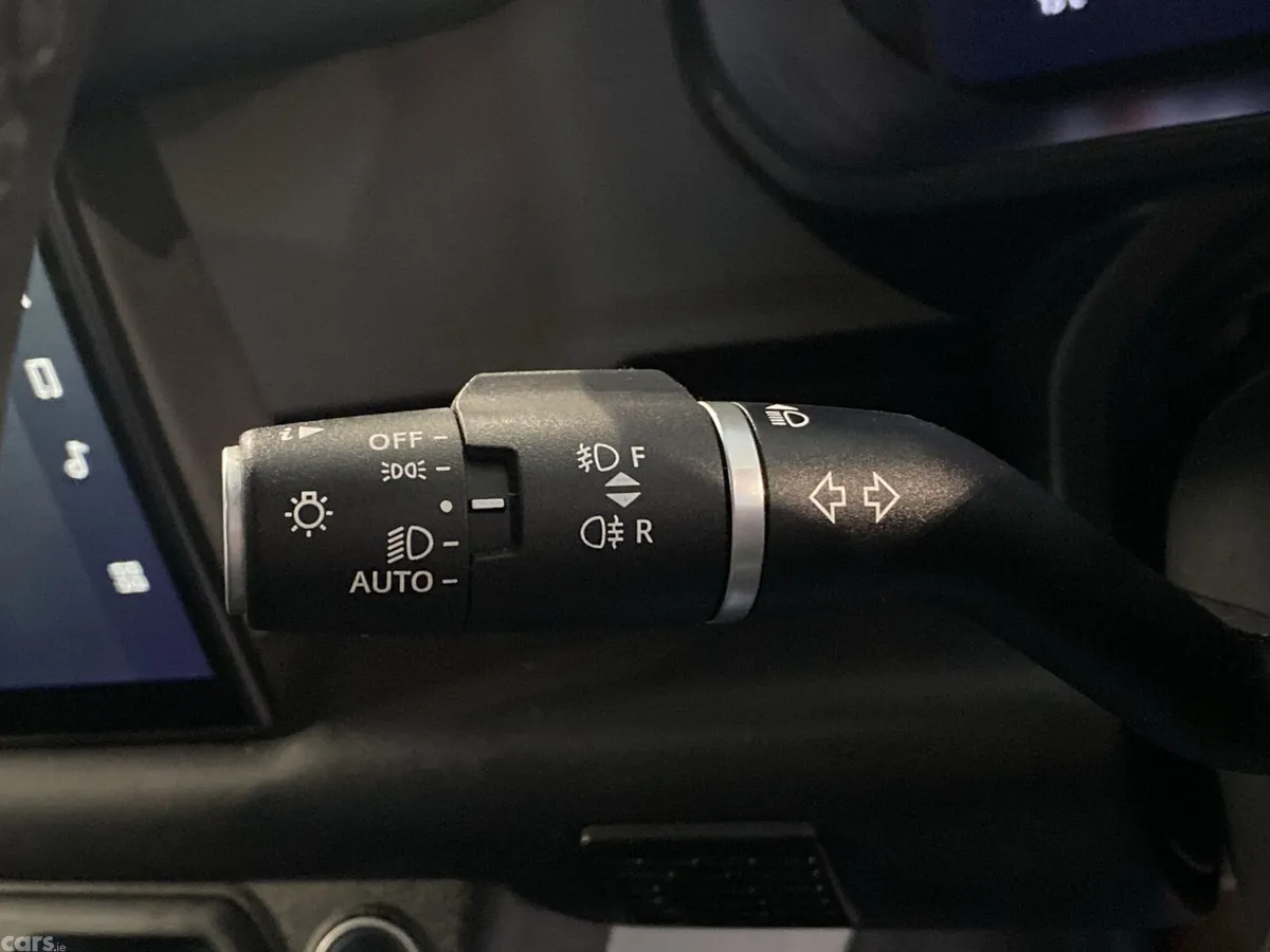 Land Rover Defender SUV, Diesel Hybrid, 2024, Grey