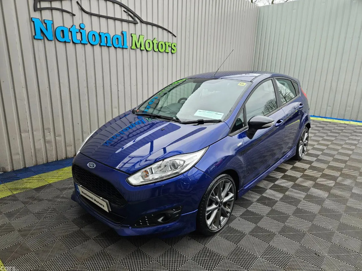 Ford Fiesta Hatchback, Petrol, 2017, Blue