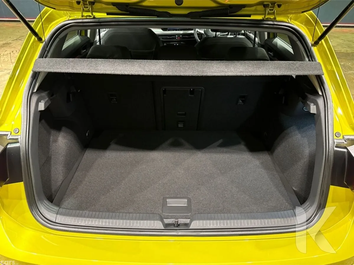 Volkswagen Golf Hatchback, Petrol Hybrid, 2021, Yellow