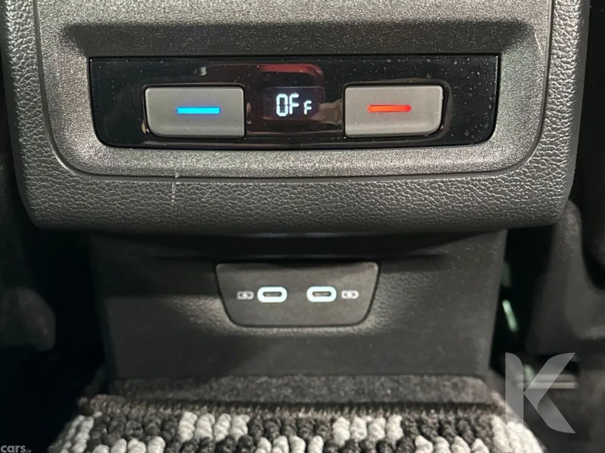 Volkswagen Golf Hatchback, Petrol Hybrid, 2021, Yellow