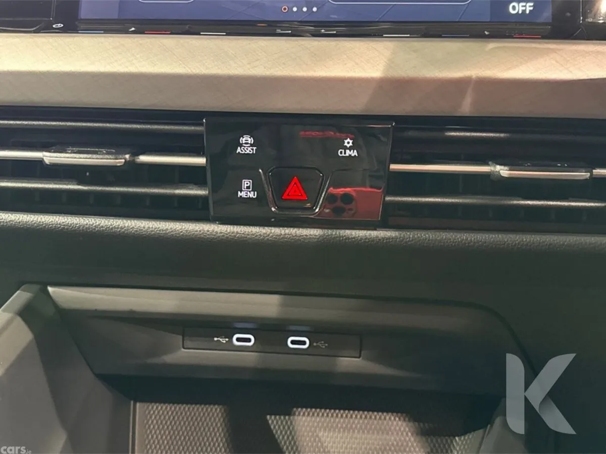 Volkswagen Golf Hatchback, Petrol Hybrid, 2021, Yellow
