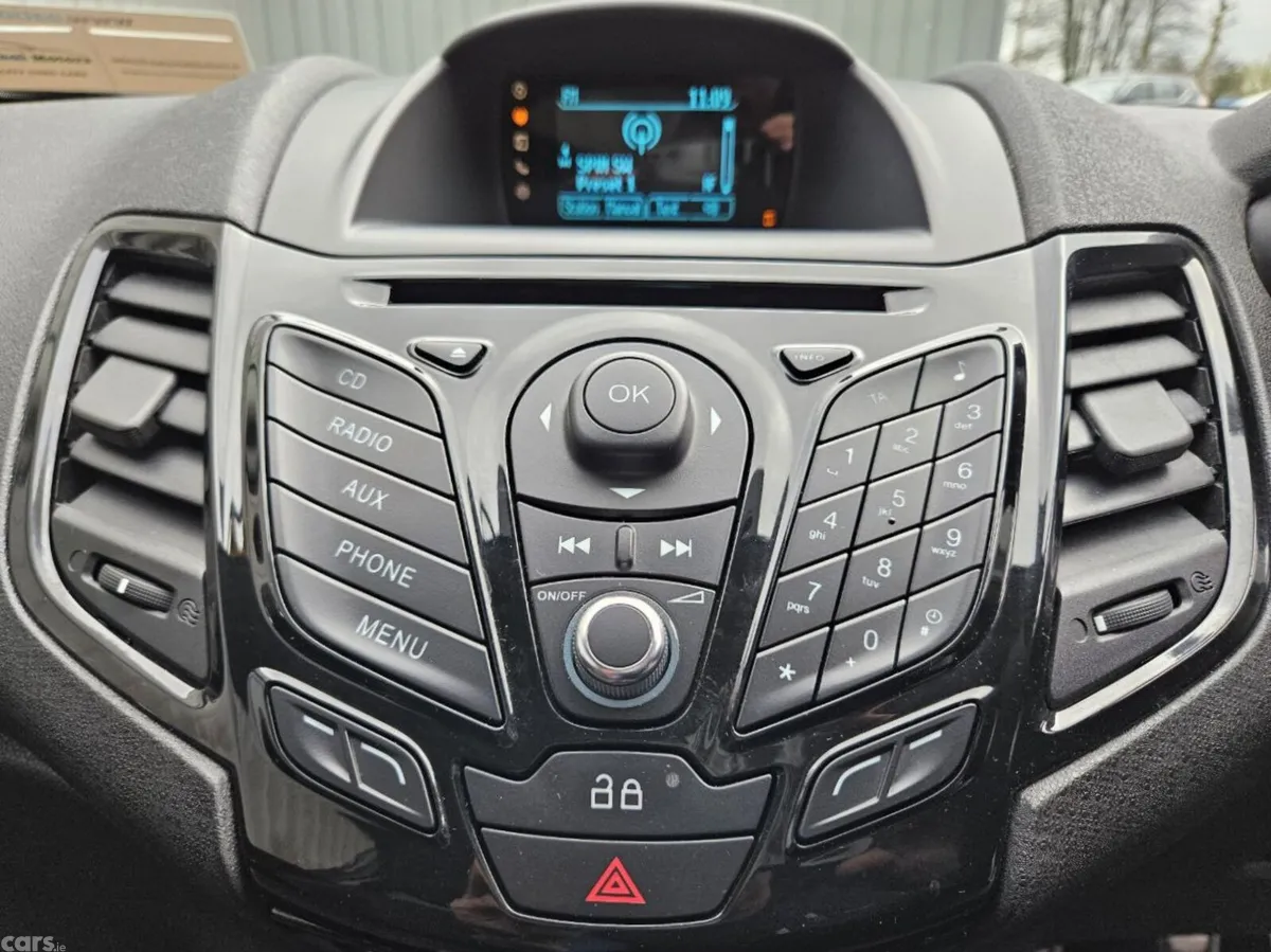 Ford Fiesta Hatchback, Petrol, 2014, Black