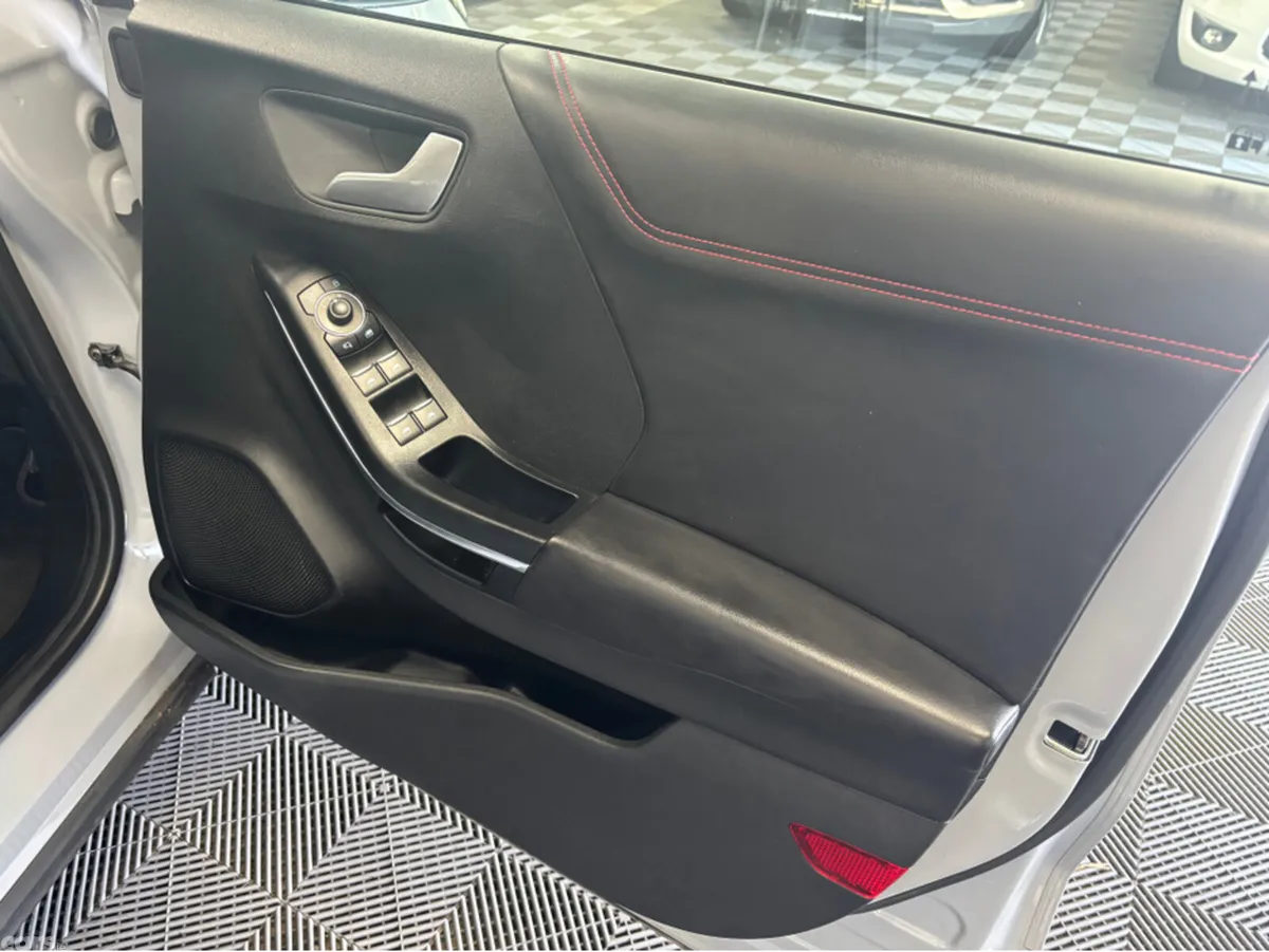 Ford Puma MPV, Petrol, 2021, Grey