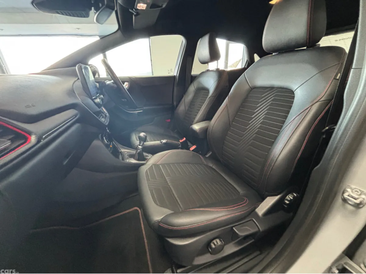 Ford Puma MPV, Petrol, 2021, Grey