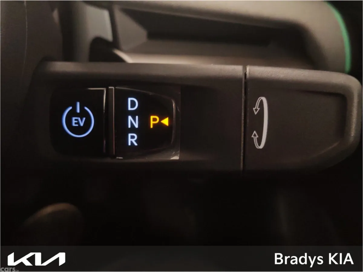 Kia EV4 Hatchback, Electric, 2026, White