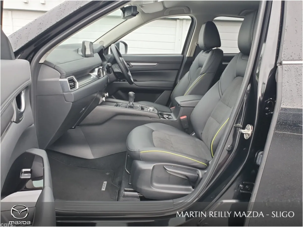 Mazda CX-5 MPV, Diesel, 2025, Black