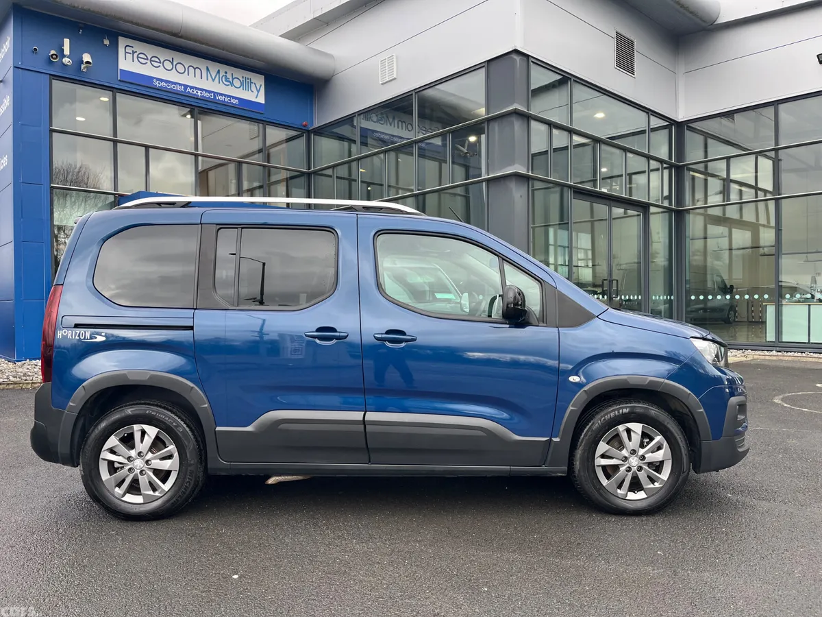 Peugeot Rifter MPV, Diesel, 2022, Blue