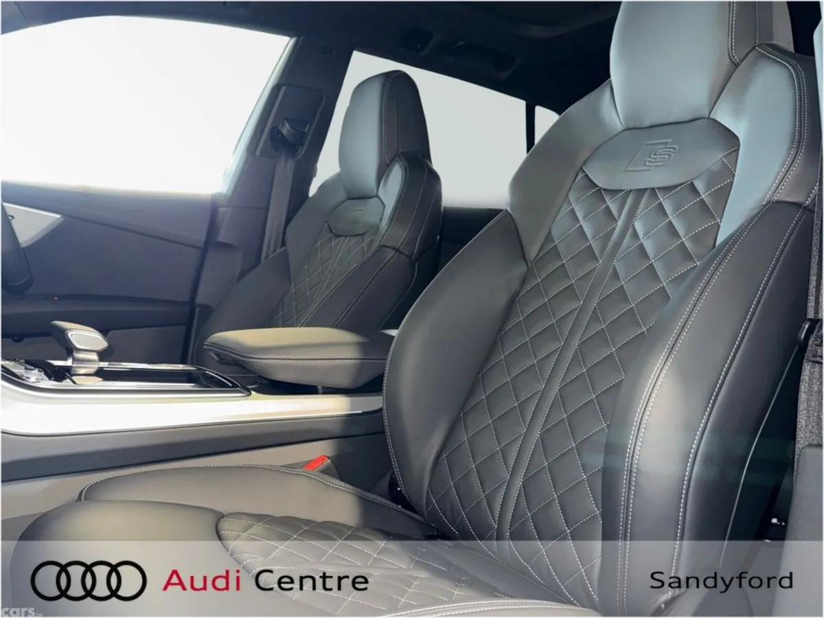 Audi Q8 SUV, Petrol Plug-in Hybrid, 2026, Grey