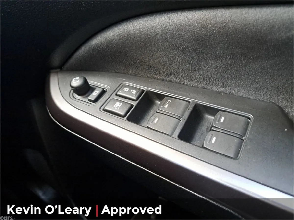 Suzuki Vitara SUV, Petrol, 2023, White