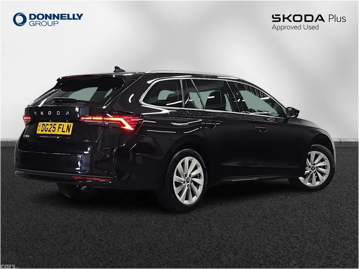 Skoda Octavia Estate, Diesel, 2025, Black