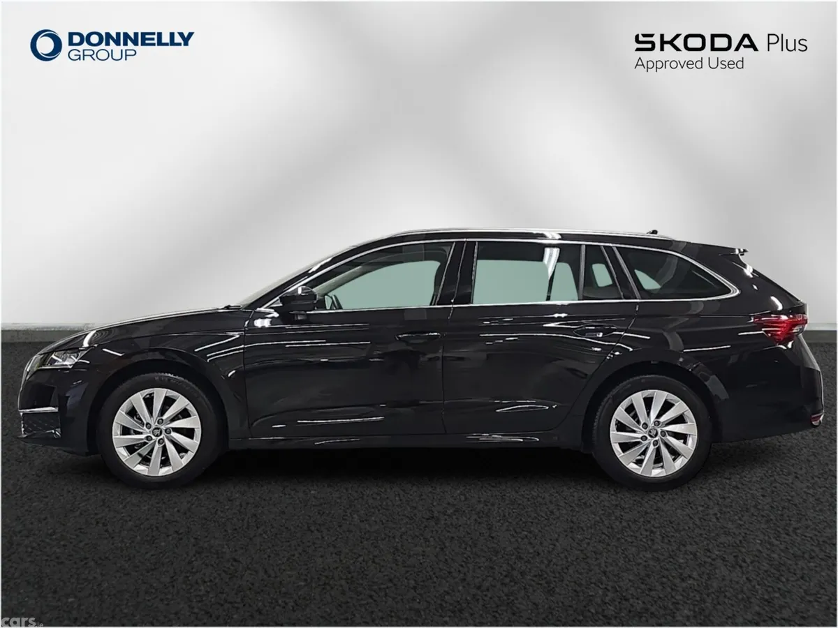 Skoda Octavia Estate, Diesel, 2025, Black