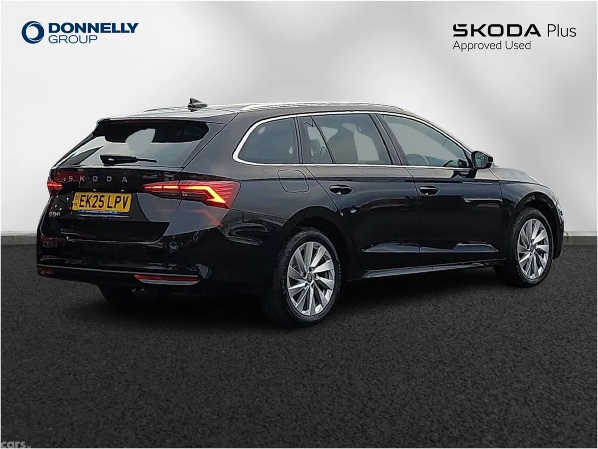 Skoda Octavia Estate, Diesel, 2025, Black