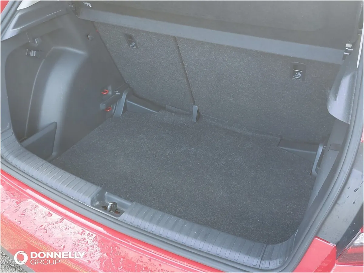 Skoda Fabia Hatchback, Petrol, 2025, Red