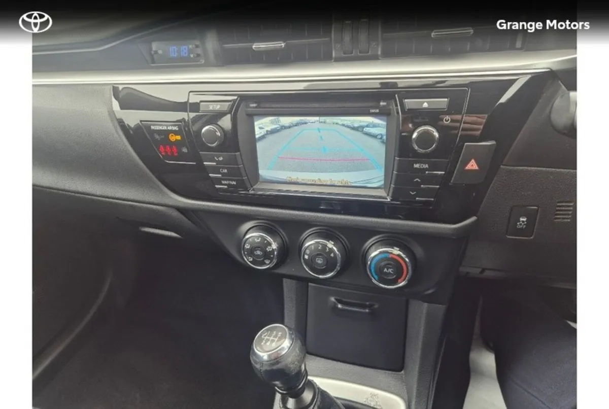 Toyota Corolla Saloon, Diesel, 2016, Grey