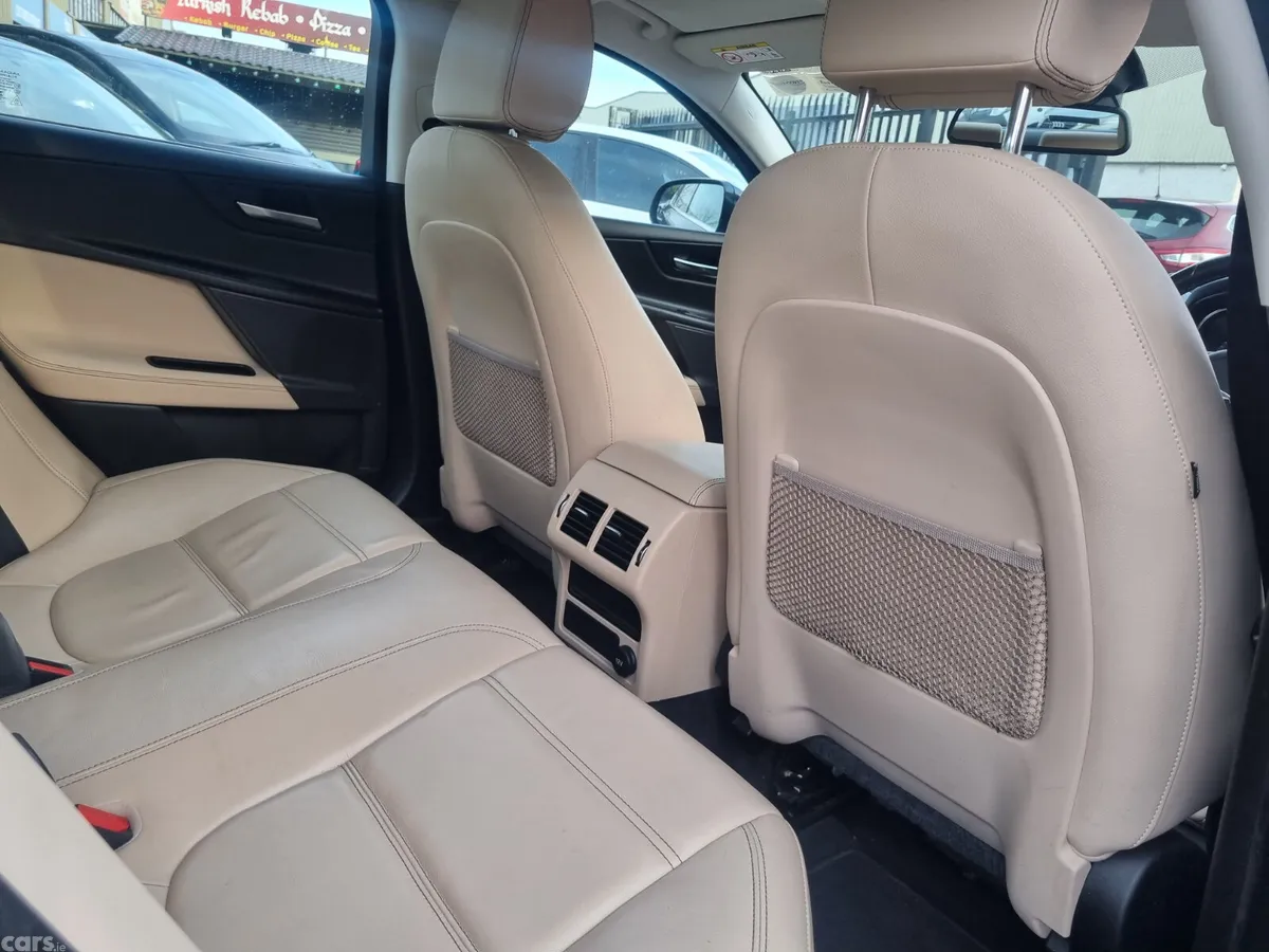 Jaguar XE Saloon, Diesel, 2016, Blue