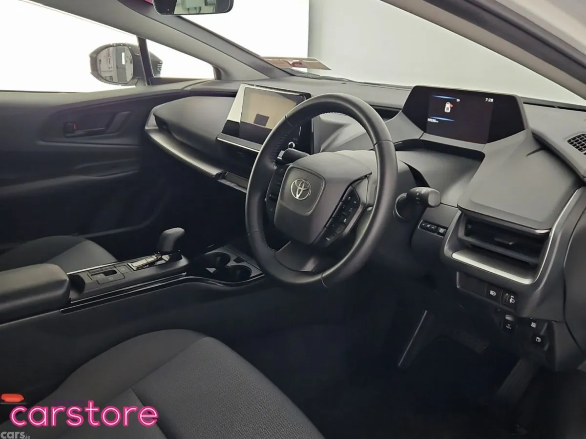 Toyota Prius Hatchback, Petrol Hybrid, 2023, White