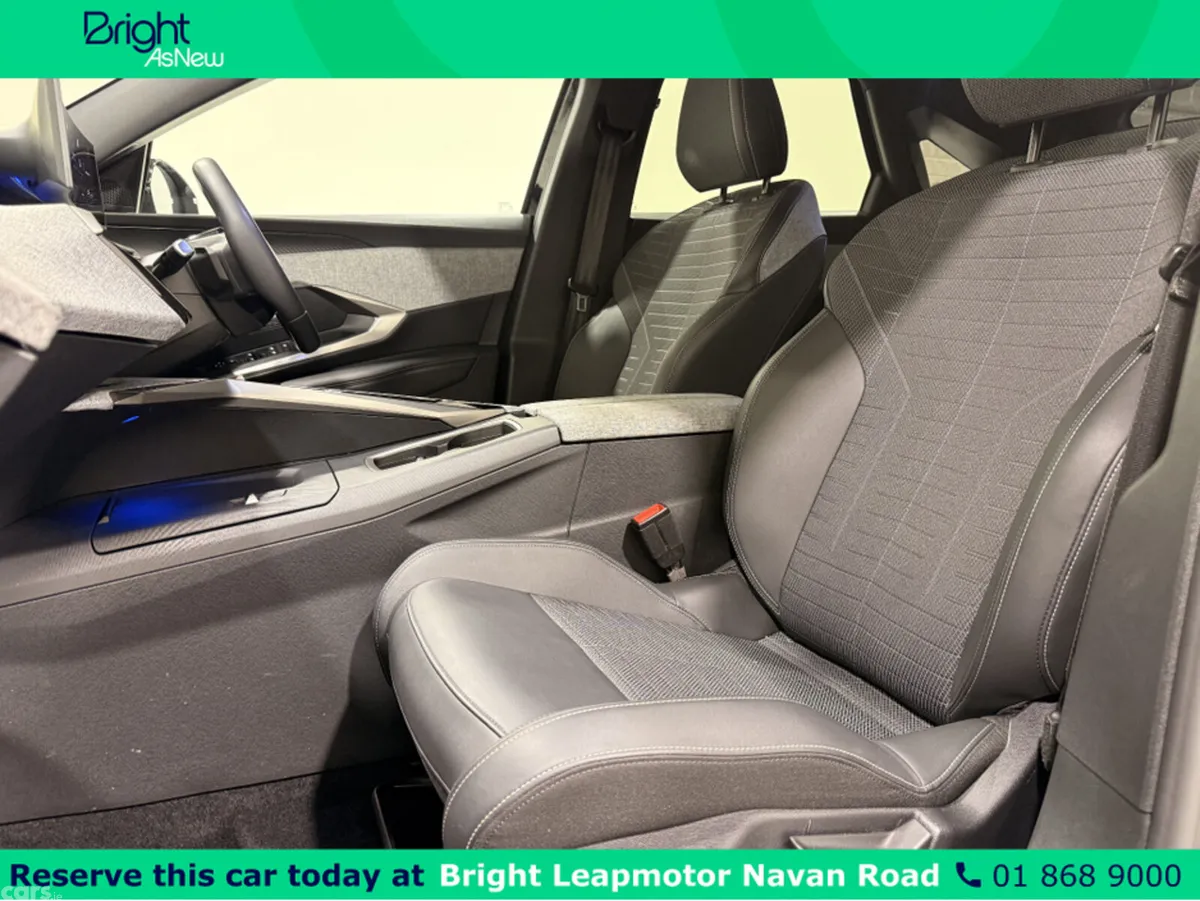 Peugeot 3008 MPV, Petrol Hybrid, 2025, Black