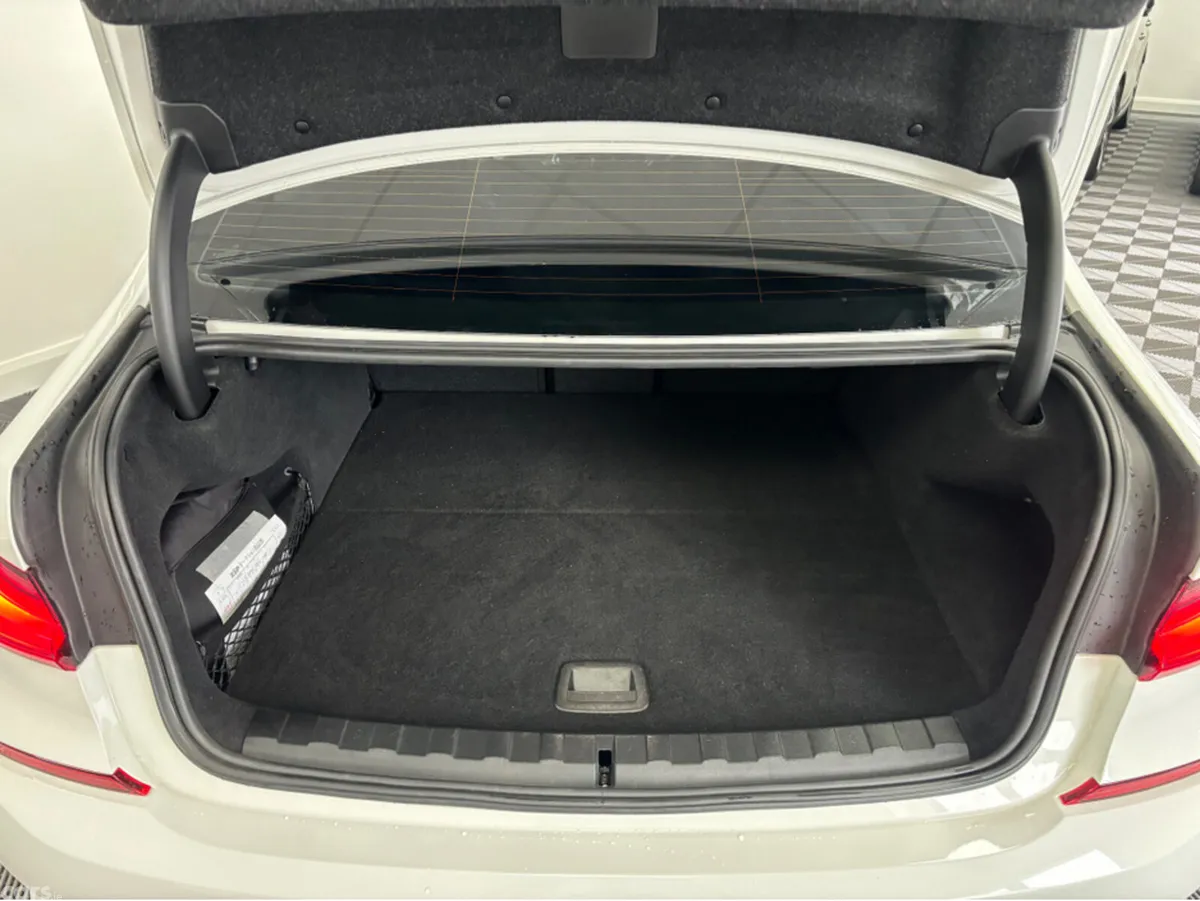 BMW 3-Series Saloon, Petrol Plug-in Hybrid, 2021, White