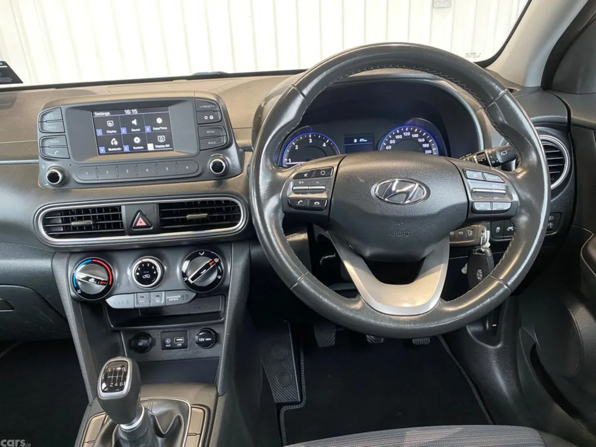 Hyundai KONA MPV, Diesel, 2019, White