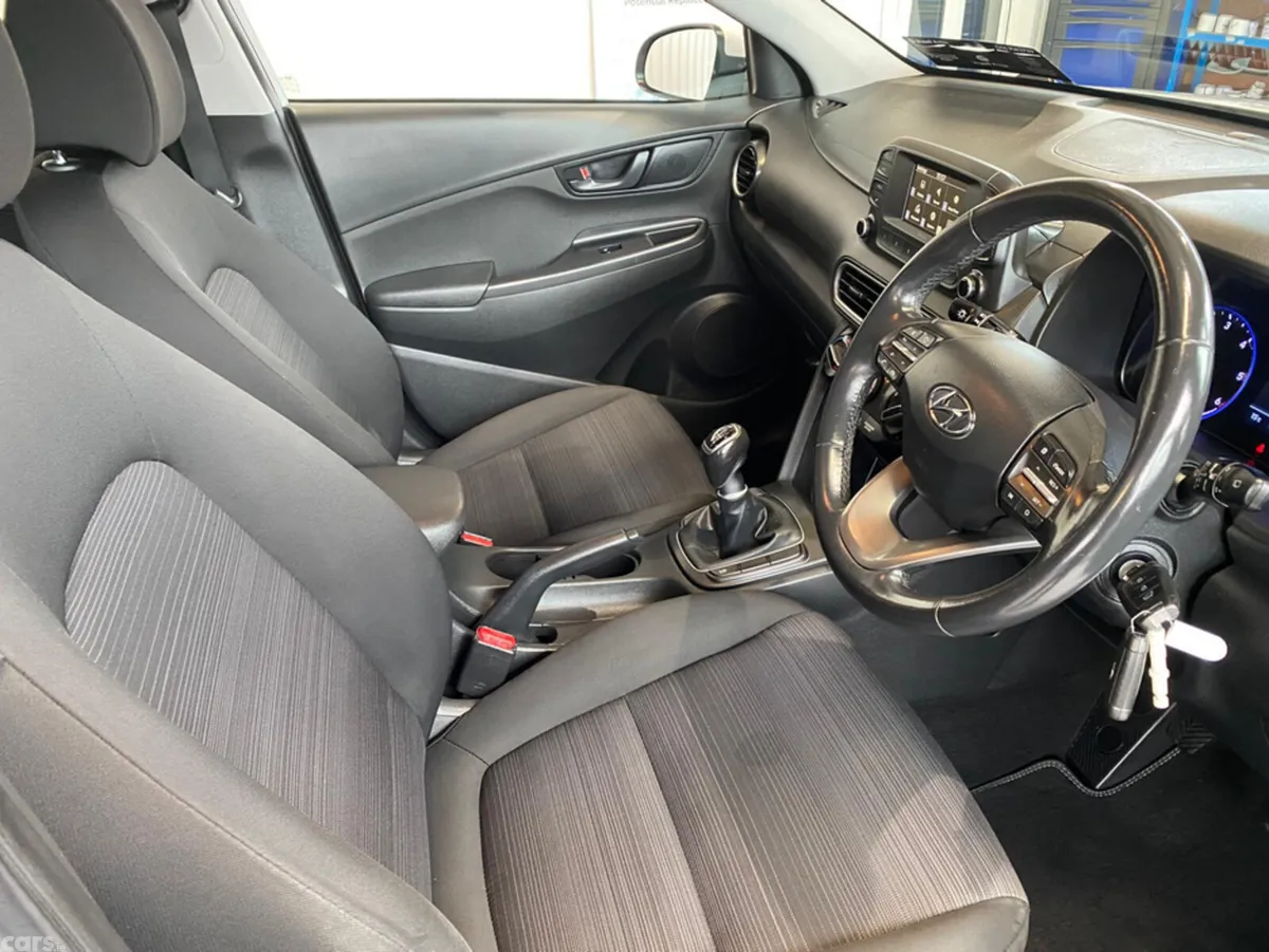 Hyundai KONA MPV, Diesel, 2019, White