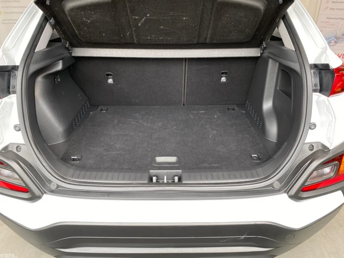 Hyundai KONA MPV, Diesel, 2019, White