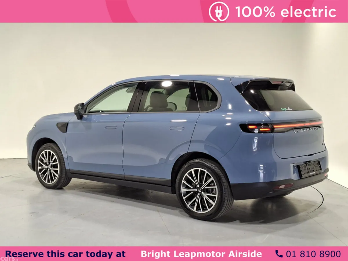 Leapmotor B10 SUV, Electric, 2026, Blue