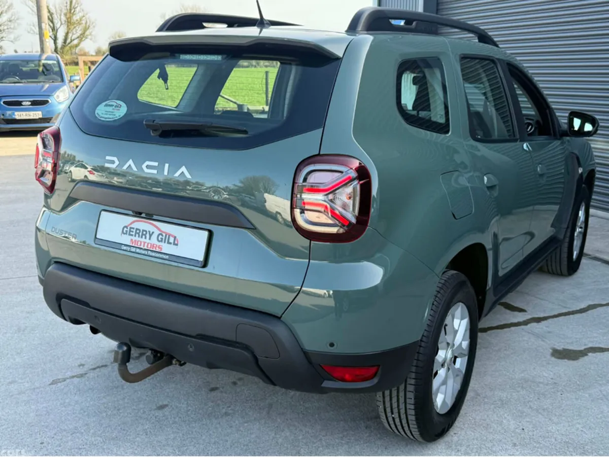 Dacia Duster MPV, Petrol, 2024, Grey