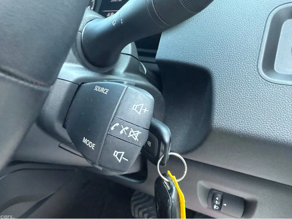 Dacia Duster MPV, Petrol, 2024, Grey