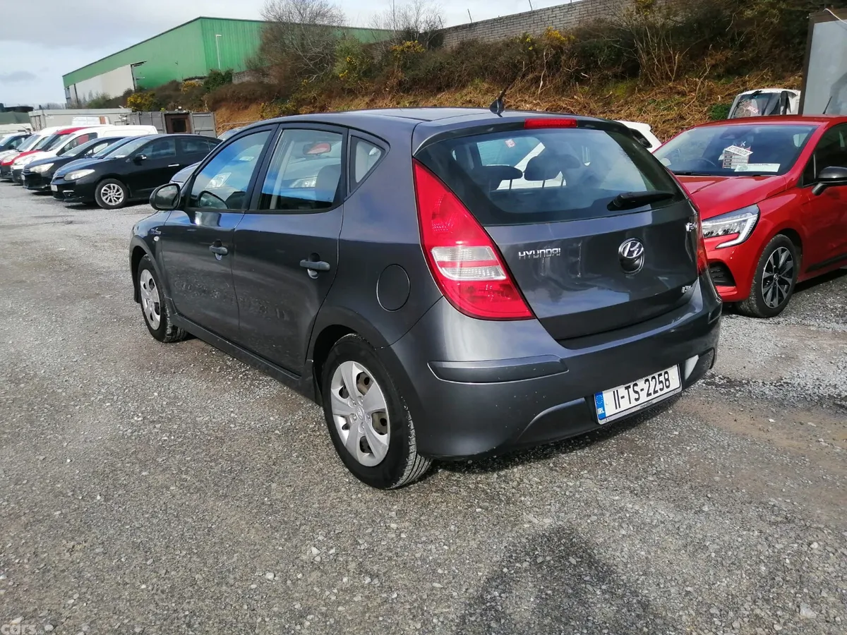 Hyundai i30 Hatchback, Diesel, 2011, Grey