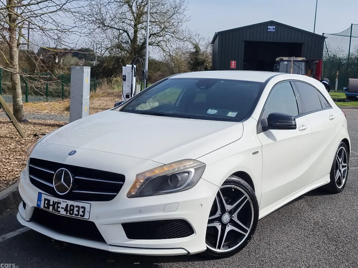 Mercedes-Benz A-Class Hatchback, Petrol, 2013, White