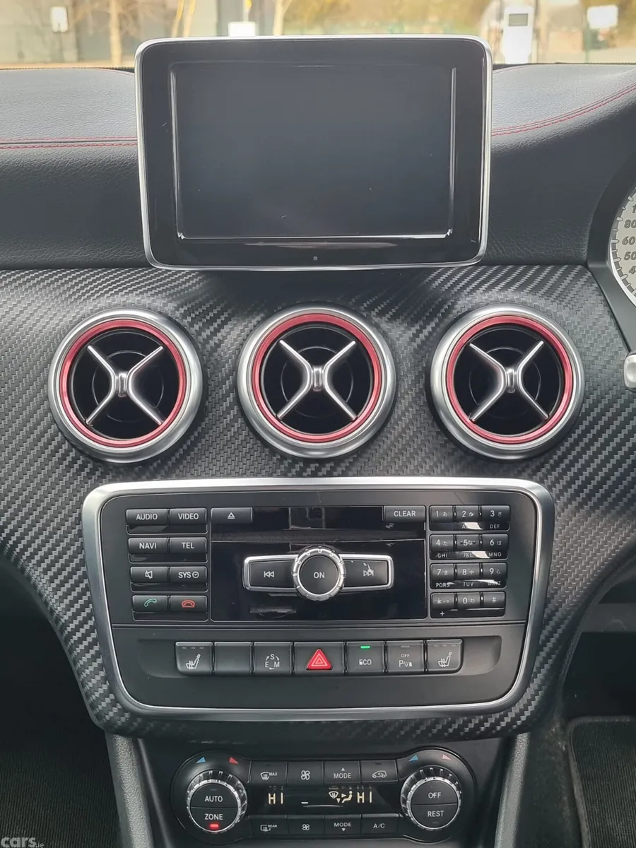 Mercedes-Benz A-Class Hatchback, Petrol, 2013, White