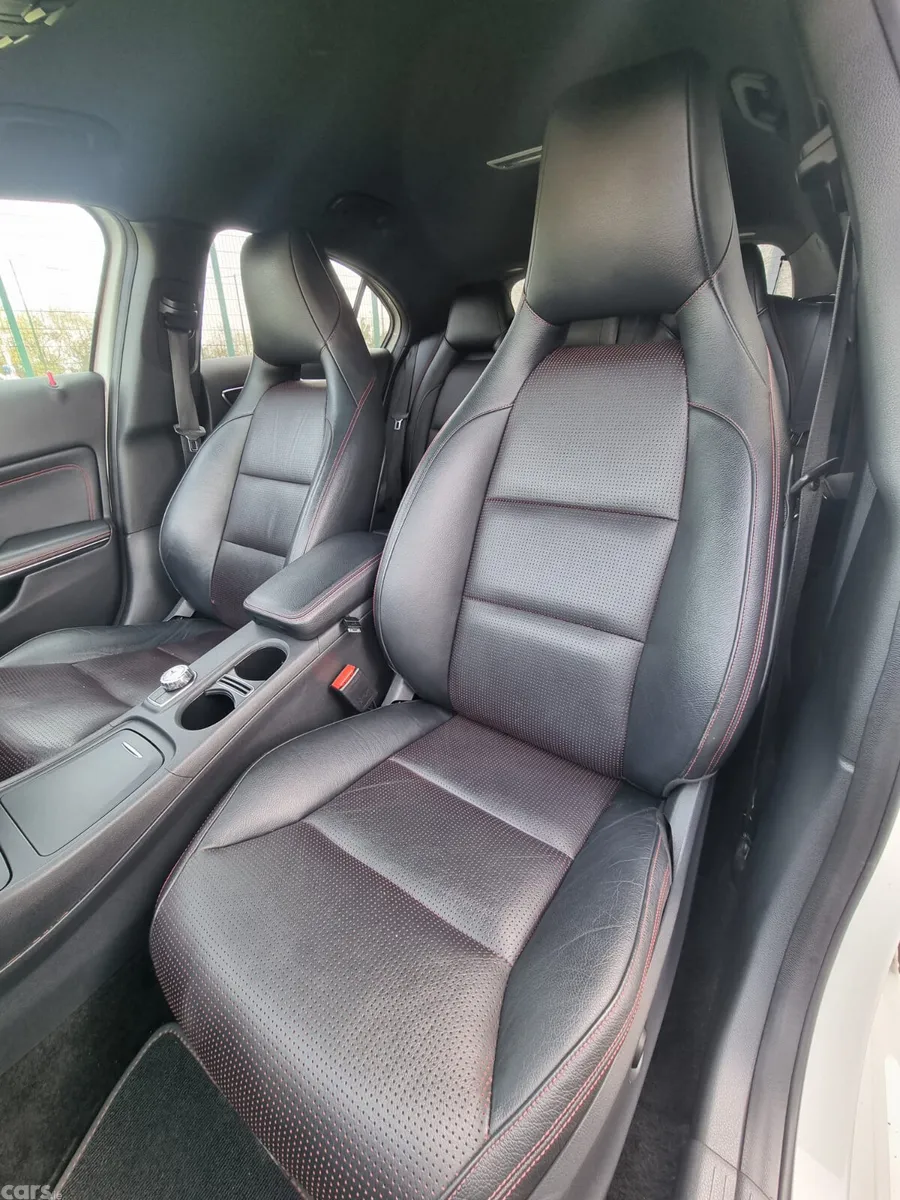 Mercedes-Benz A-Class Hatchback, Petrol, 2013, White
