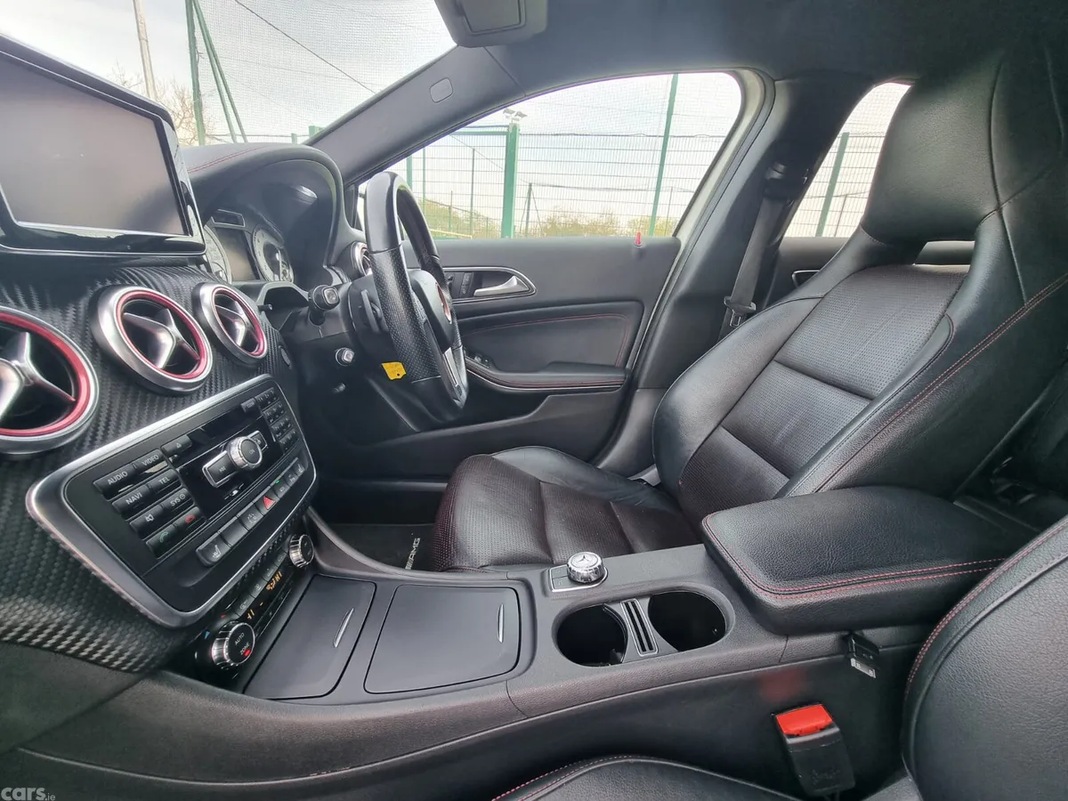 Mercedes-Benz A-Class Hatchback, Petrol, 2013, White