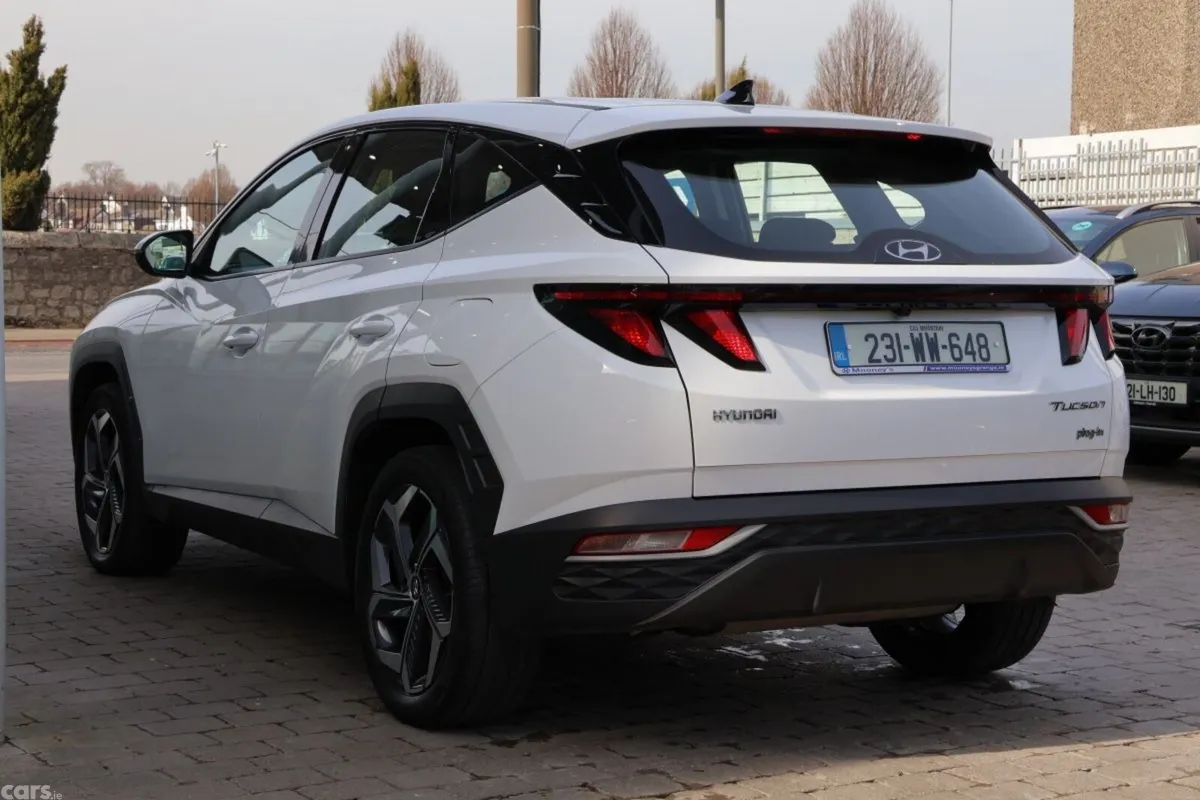 Hyundai Tucson SUV, Petrol Plug-in Hybrid, 2023, White