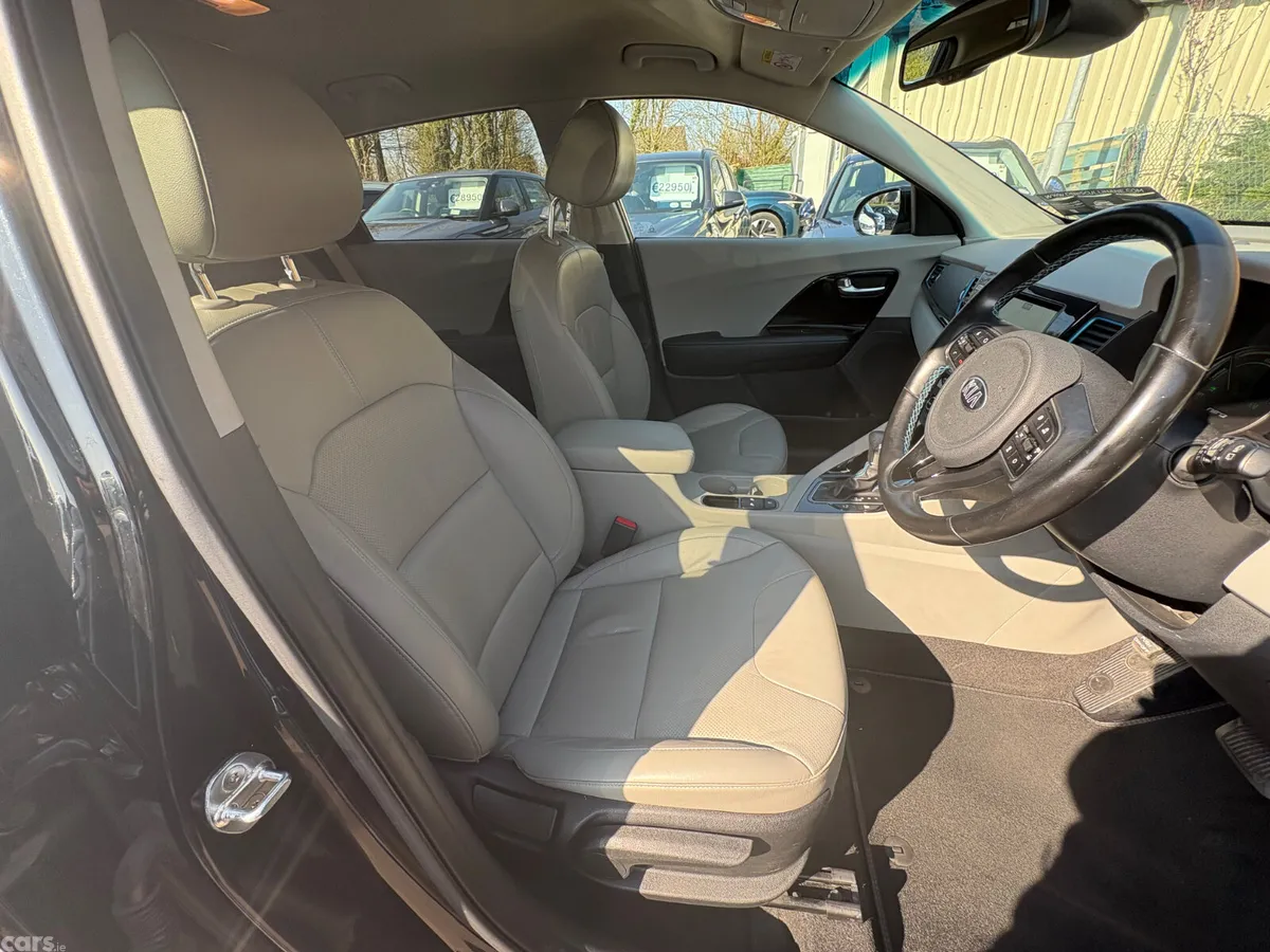 Kia Niro SUV, Petrol Plug-in Hybrid, 2020, Black