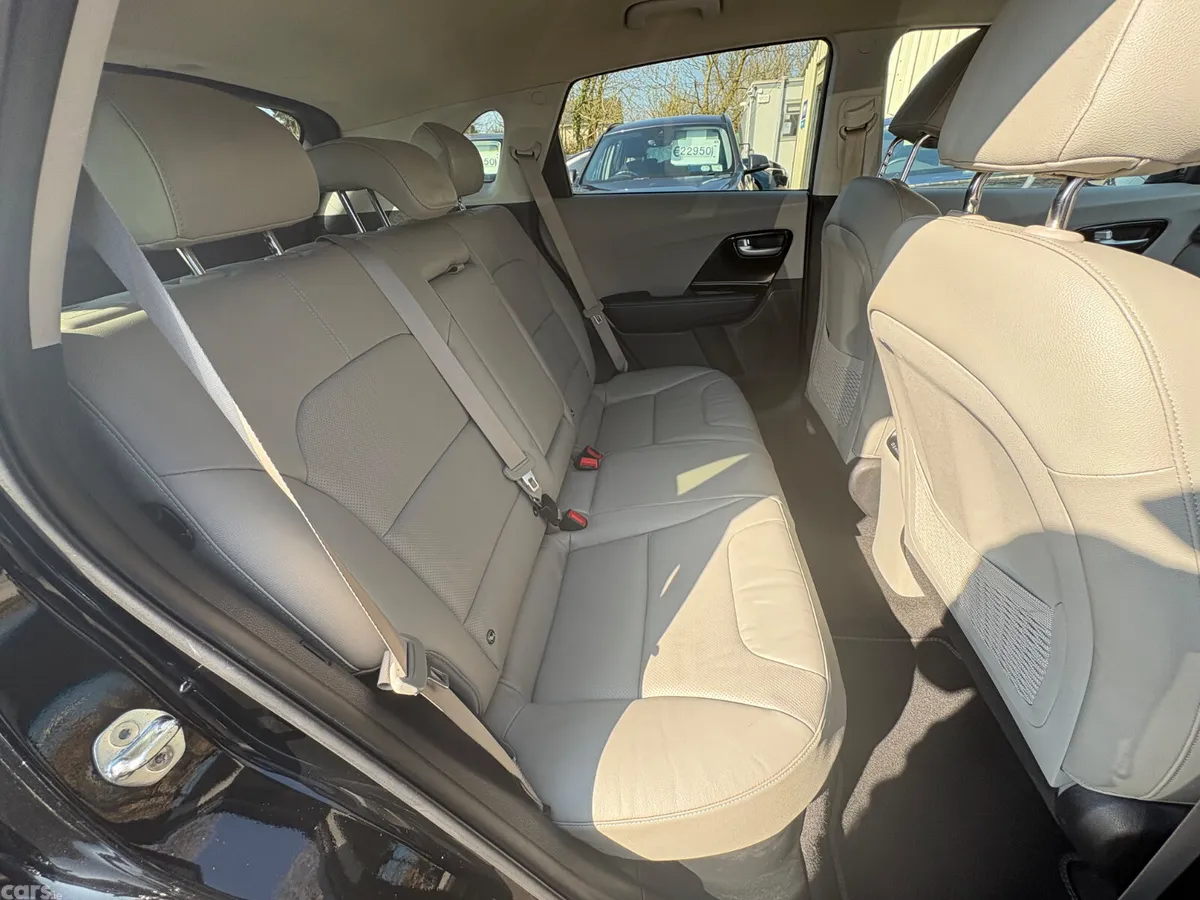 Kia Niro SUV, Petrol Plug-in Hybrid, 2020, Black