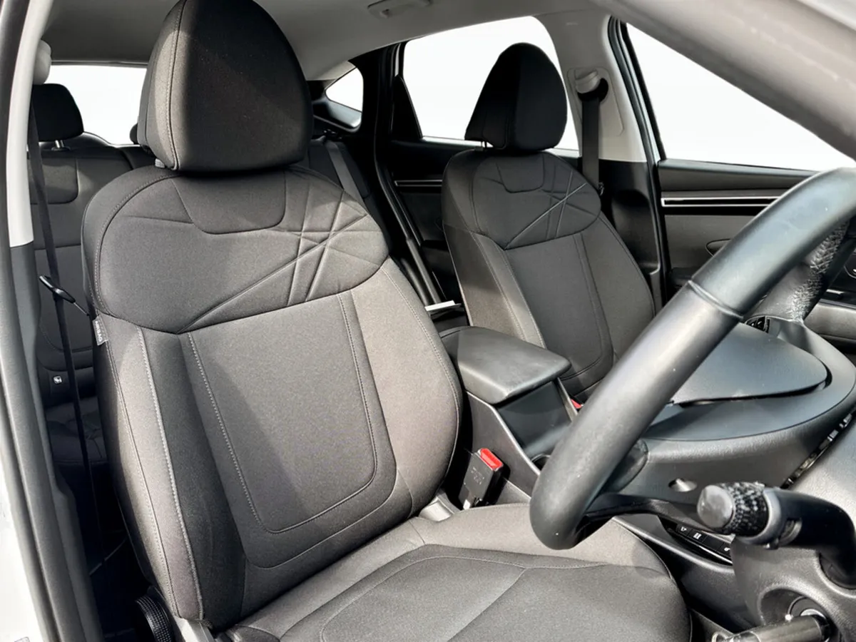 Hyundai Tucson MPV, Diesel, 2023, White