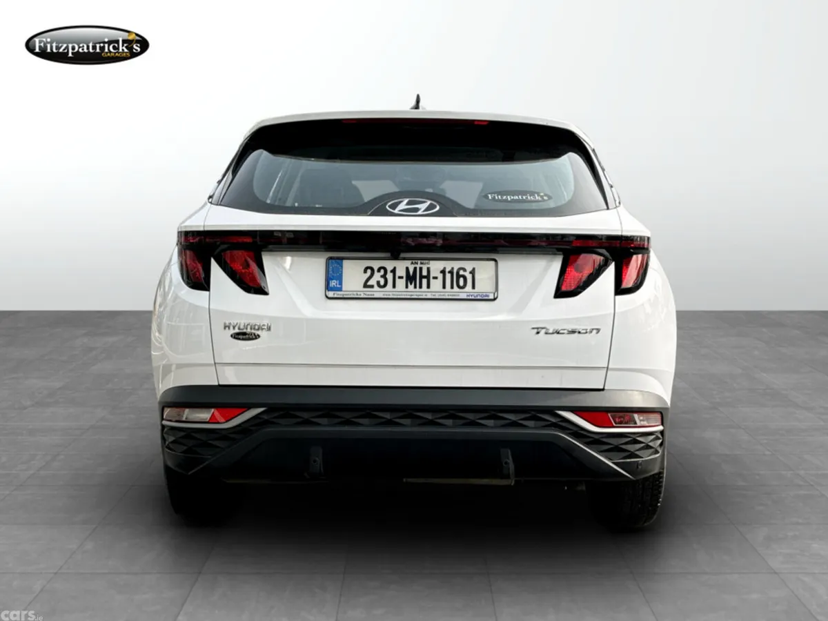 Hyundai Tucson MPV, Diesel, 2023, White